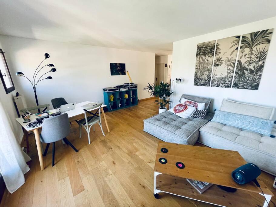 Superbe Appartement Sur Vence Exterior photo